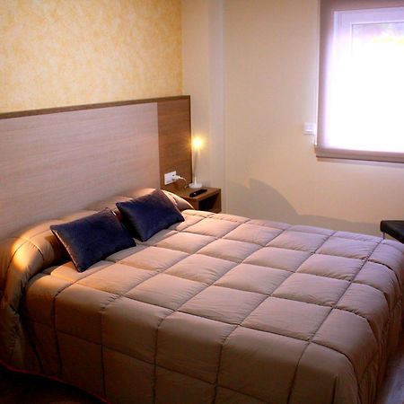 Hostal Oregar Hotel ซานติอาโก เด กอมโปสเตลา ภายนอก รูปภาพ