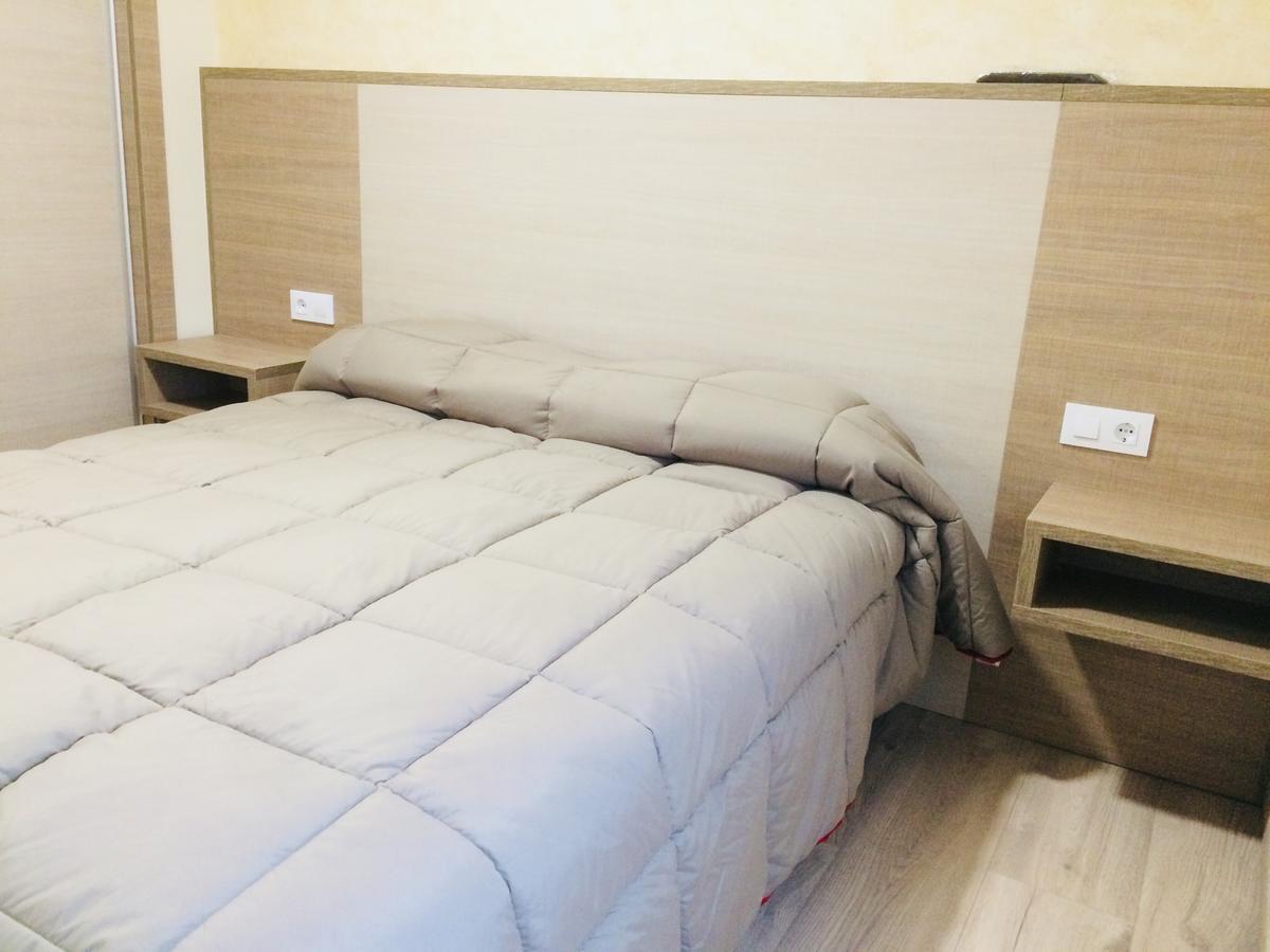 Hostal Oregar Hotel ซานติอาโก เด กอมโปสเตลา ภายนอก รูปภาพ