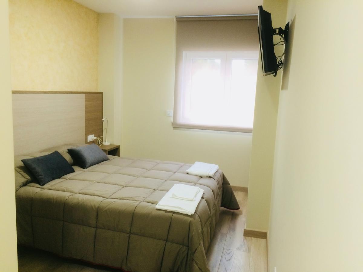 Hostal Oregar Hotel ซานติอาโก เด กอมโปสเตลา ภายนอก รูปภาพ